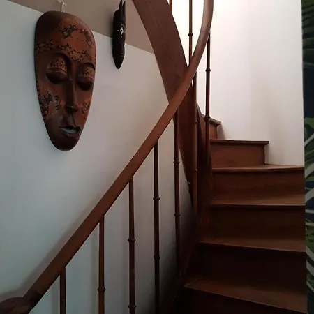 Comme A La Maison Panzió Le Mans
