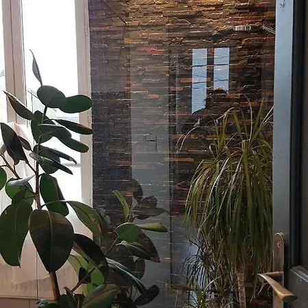 Panzió Comme A La Maison